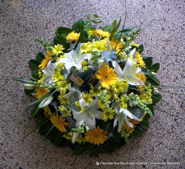 Votre fleuriste Aux Fleurs des Champs propose des bouquets et des compositions florales avec livraison sur Charleville Mézières et les Ardennes