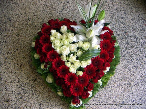 Votre fleuriste Aux Fleurs des Champs propose des bouquets et des compositions florales avec livraison sur Charleville Mézières et les Ardennes