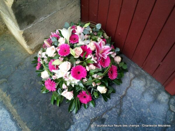Votre fleuriste Aux Fleurs des Champs propose des bouquets et des compositions florales avec livraison sur Charleville Mézières et les Ardennes