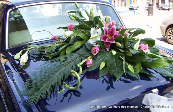 KONICA MINOLTA DIGITAL CAMERA Votre fleuriste Aux Fleurs des Champs propose des bouquets et des compositions florales avec livraison sur Charleville Mézières et les Ardennes