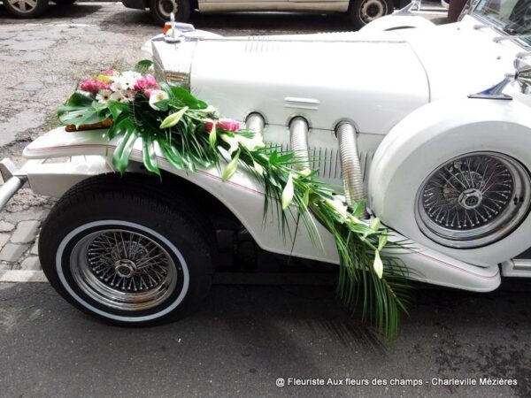 Votre fleuriste Aux Fleurs des Champs propose des bouquets et des compositions florales pour votre mariage sur Charleville Mézières et les Ardennes