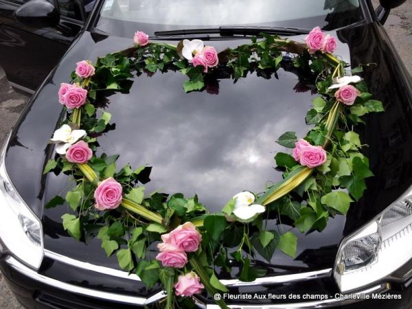 Votre fleuriste Aux Fleurs des Champs propose des bouquets et des compositions florales pour votre mariage sur Charleville Mézières et les Ardennes
