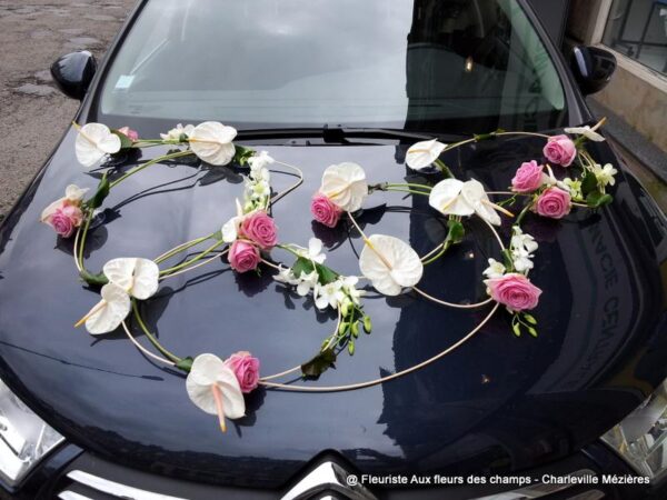 Votre fleuriste Aux Fleurs des Champs propose des bouquets et des compositions florales pour votre mariage sur Charleville Mézières et les Ardennes